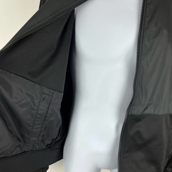The North Face Men's Softshell Bomber Black Full Zip Jacket Size Medium - Picture 8 of 14